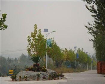 太陽能路燈-陜西省西安市環(huán)山路旅游景區(qū)路燈照明工程